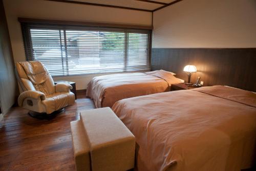 Japanese-Style Large Quadruple Room with Massage Chair【Akatoki】
