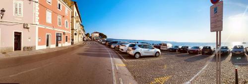 Apartma Dani Piran "Lets get wet together"