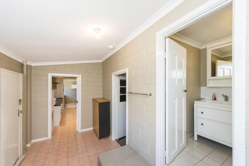 Blueshack - Walking Distance To Foreshore in Guilderton