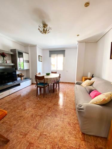 Rooms in Valencia Great Location in Shared Apartment, Валенсия (фото 3)
