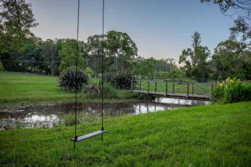 Cabin on Acreage w Ponies and Pool