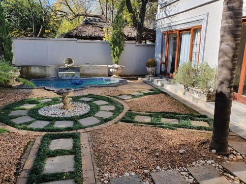 Troas Boutique hotel in สวนแวนเดอร์บิจล์