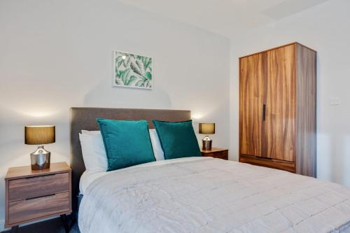 Fabulous 2 bedroom Flat in Central Birmingham - image 4