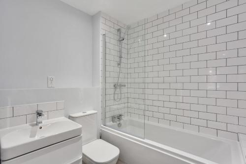 Fabulous 2 bedroom Flat in Central Birmingham - image 6