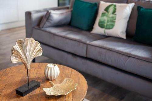 Fabulous 2 bedroom Flat in Central Birmingham - image 13