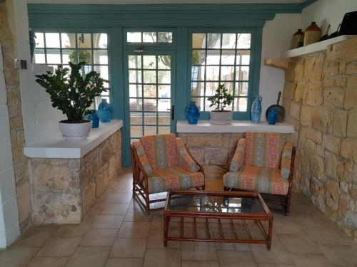 Cornucopia Hotel - image 3