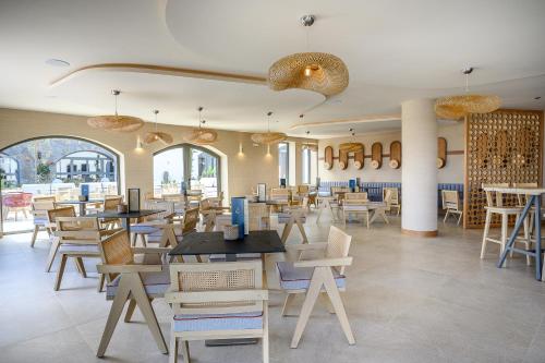 Creta Maris Beach Resort - image 2