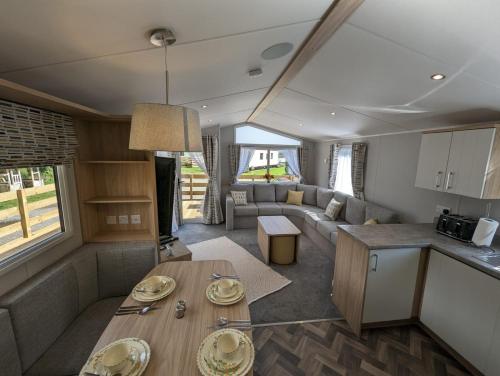 The Castleton 20 The Castleton 20