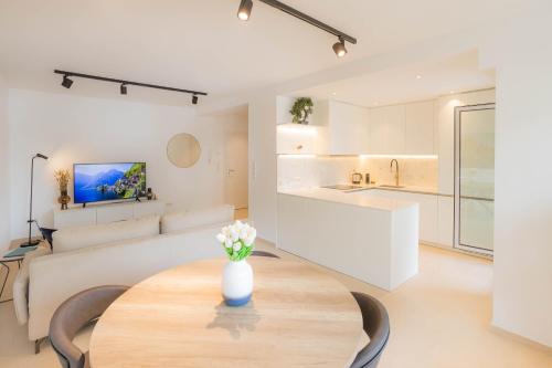Hamilius Apartments City Center Luxembourg by Rentaroo 2