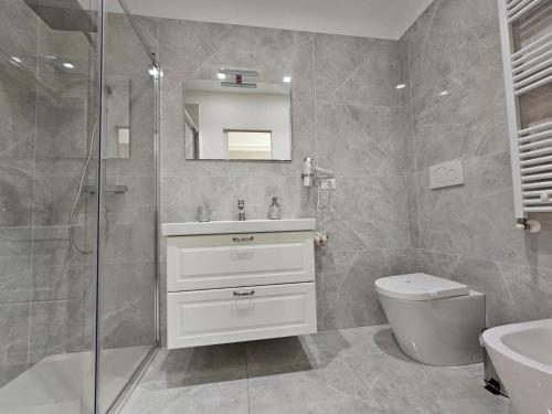 Deluxe Room image 9