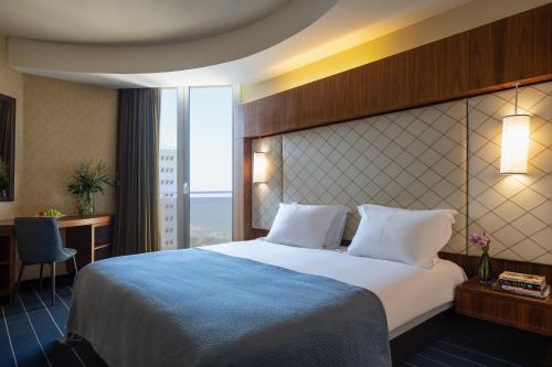 room detail thumbnail 0