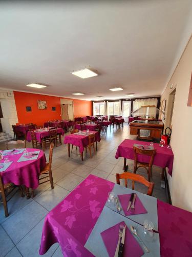Hotel Ecu de france in Secondigny