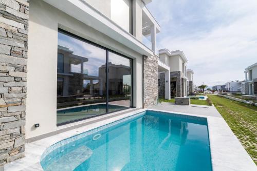 Exterior view, Thalassa & Thalassa Prive Residential Complex in Kavala