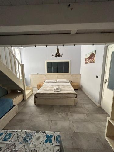 Margherita Room – Torre Annunziata, CO