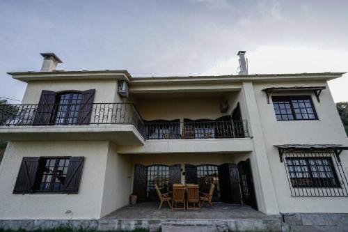 Sonia Rustic Mansion - 5bd 30 Sec Walk To Beach