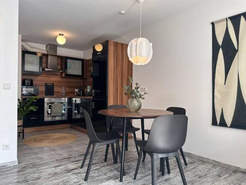 Appartio - modern - luxuriös - Netflix - Flughafennähe - 55 qm Appartio - modern - luxuriös - Netflix - Flughafennähe - 55 qm