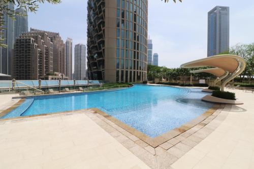 Burj Vista 08 3BR Burj & Fountain View - image 7
