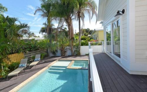 Four-Bedroom Holiday Home image 7