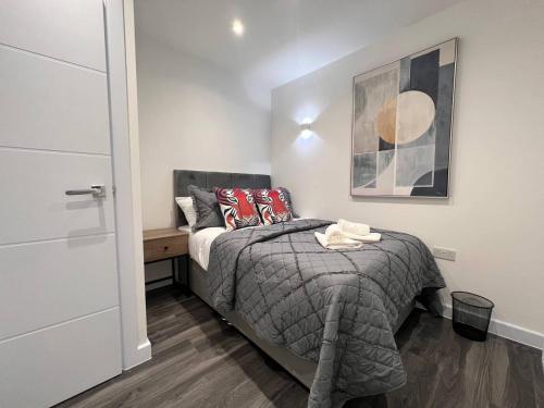Melbourne Marvel - New 3BR Suite by Hyde Edgware