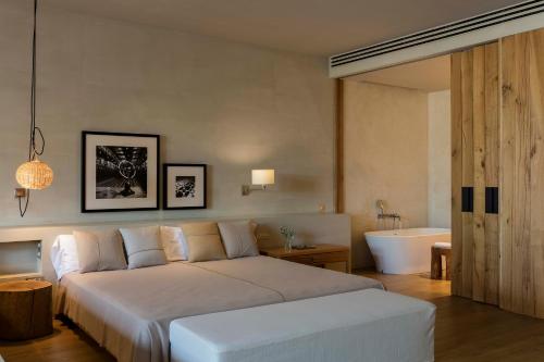 Hotel Peralada Wine Spa & Golf - image 3