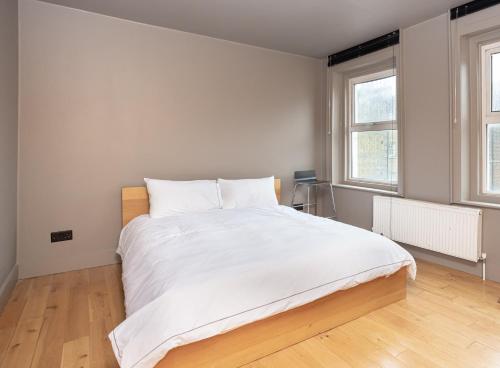 New Modern 2Bed Flat in heart of Angel, Islington - Central LDN