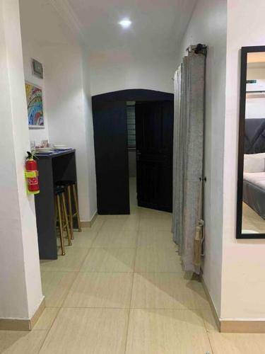 Loft Studio Unit in Lekki phase 1 - 2 ACs, Kitchen, Closet & Ironing room, Netflix, WI-FI, Bath tub  in 萊基