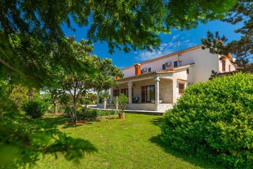Viesnīcas āriene, Apartmani Martina in Veleniki