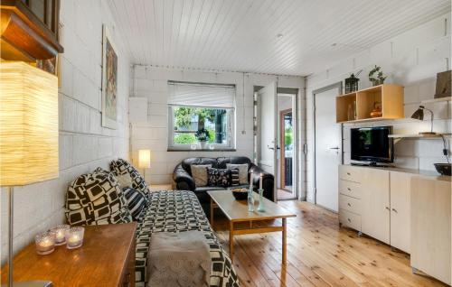 2 Bedroom Gorgeous Home In Eskebjerg