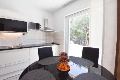 Apartments Nika - image 7