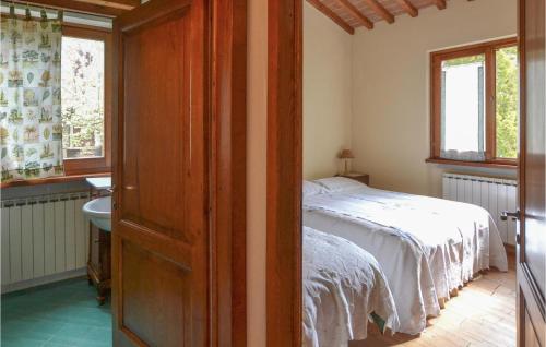 3 Bedroom Cozy Home In Arezzo