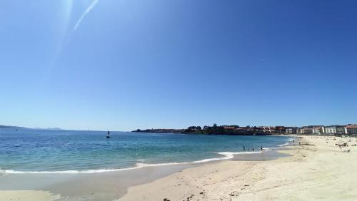 Piso en Sanxenxo primera línea de la playa de Silgar - image 4