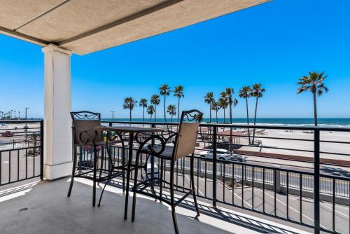 309A - Ocean and Beach View in Oceanside, USA