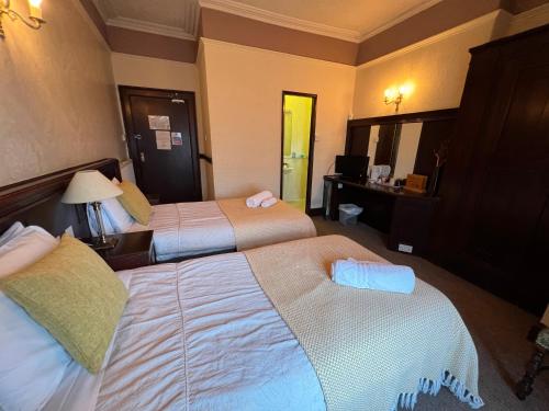 Georgian House Hotel - image 10