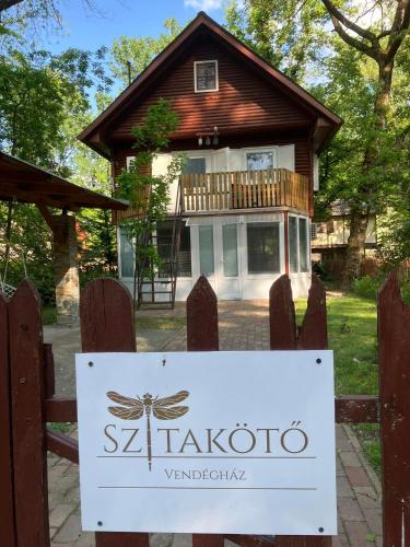 Näkymä ulkoa, Szitakötő vendégház (Szitakoto vendeghaz) in Mindszent