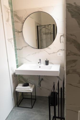Triple Room with Private External Bathroom image 10