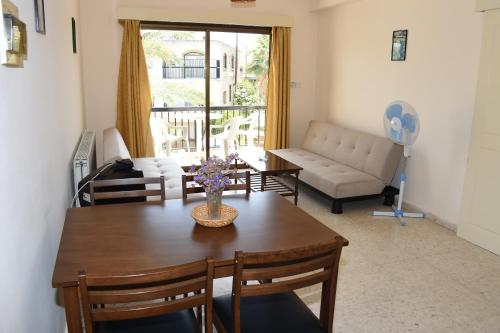 Odysseas & Eleni Hotel Apartments - image 6