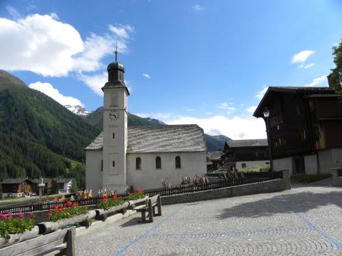 Hotel Restaurant Walliser Sonne - image 2