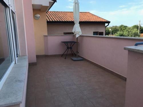 Apartment, 200m from sea, Brtonigla (photo 2)