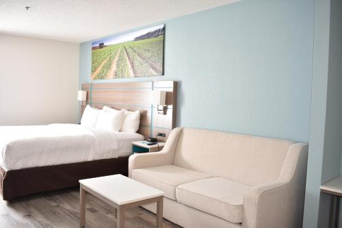 Days Inn by Wyndham Vidalia - image 11