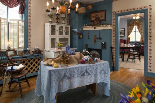 1825 Inn Bed and Breakfast - 상점