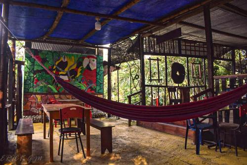 Hostal Caño Nevera (Hostal Cano Nevera) in La Macarena