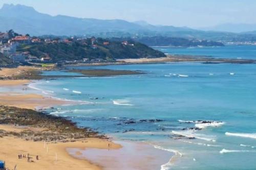 Beautiful house near the beach, 4 bedrooms - Location saisonnière - Bidart