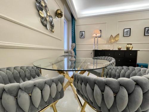 Spanish Steps Glamour & Sauna Luxury apartment ****, Рим