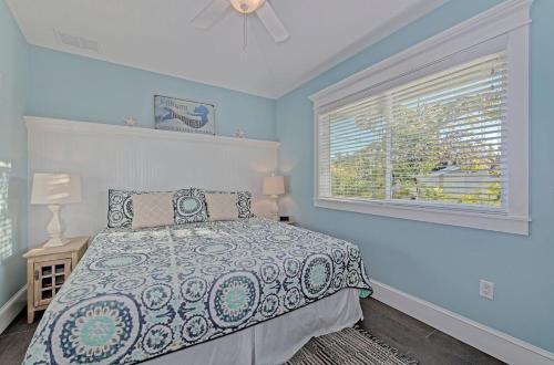 Four-Bedroom Apartment image 10