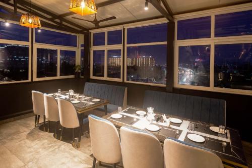 Restaurant, ROYAL ACE BOUTIQUE HOTEL - MANYATA TECHPARK in RT Nagar