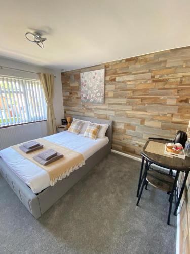 Gatwick Deluxe En-suite Rooms chambre d'hôte Thunderfield Castle