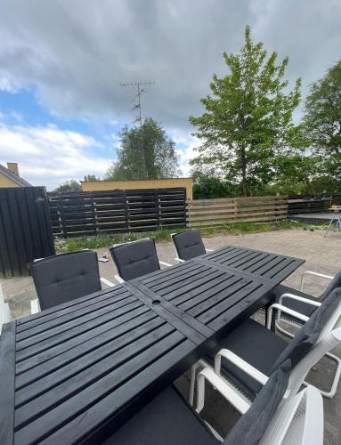 ระเบียง/ชานเรือน, Hyggeligt sommerhus i Jerup in ใจกลางเมืองเยรูป