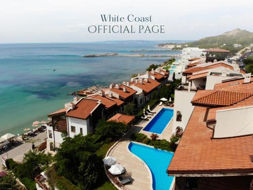 White Coast Beach Apartments, 