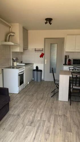 Location appartement proche cité médiévale de Pérouges, CNPE