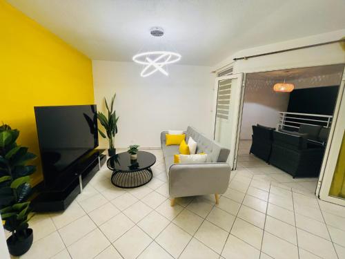 ห้องพัก, Le coin zen avec piscine Location de voiture in เบราร์ด